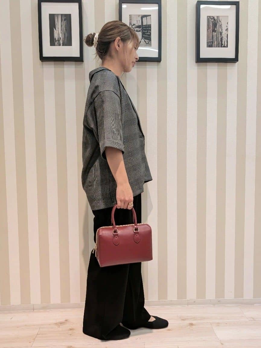 otaさんの「SHOO･LA･RUE｜【S-LL】女性らしさ漂うハートネック テレコ5分袖トップス」を使ったコーディネート