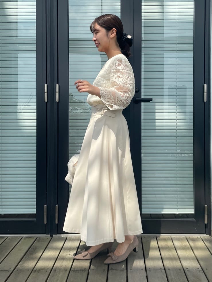 abeさんの「Couture brooch｜カットパイピングリボンパンプス」を使ったコーディネート