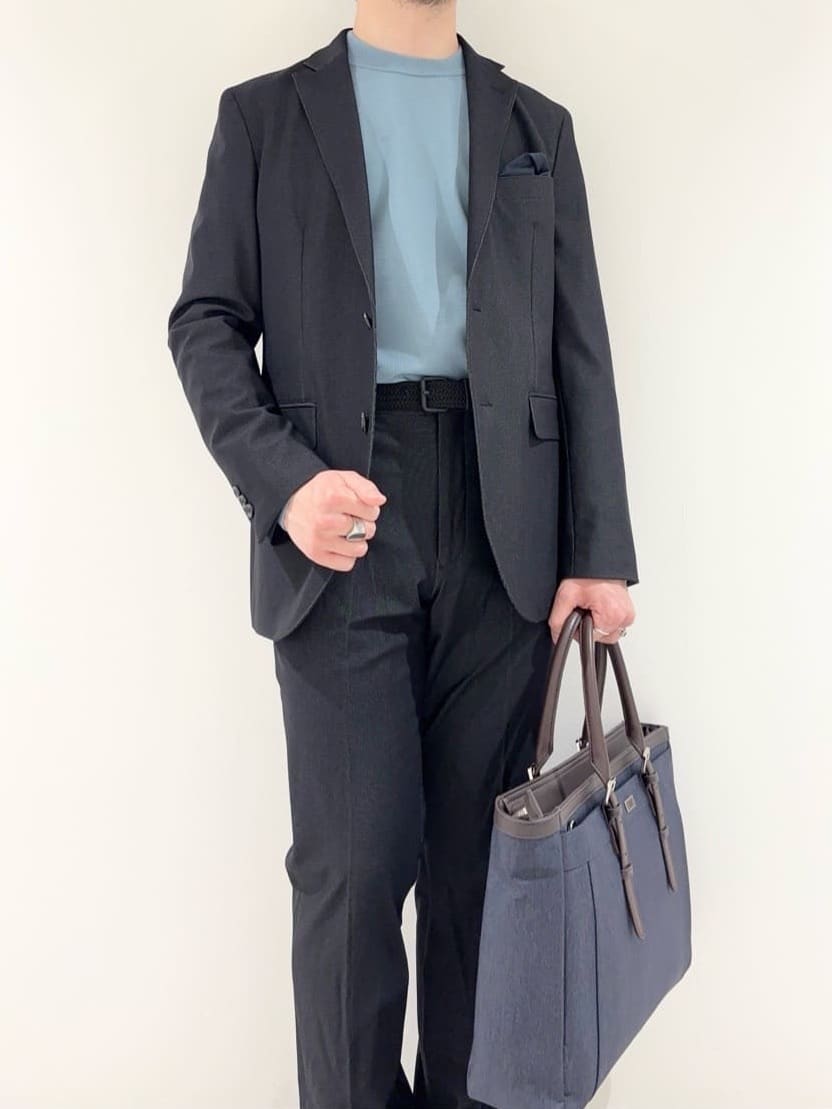 及川さんの「TAKEO KIKUCHI｜【360&deg;ストレッチ／セットアップ対応】None Of Stress ジャケット」を使ったコーディネート
