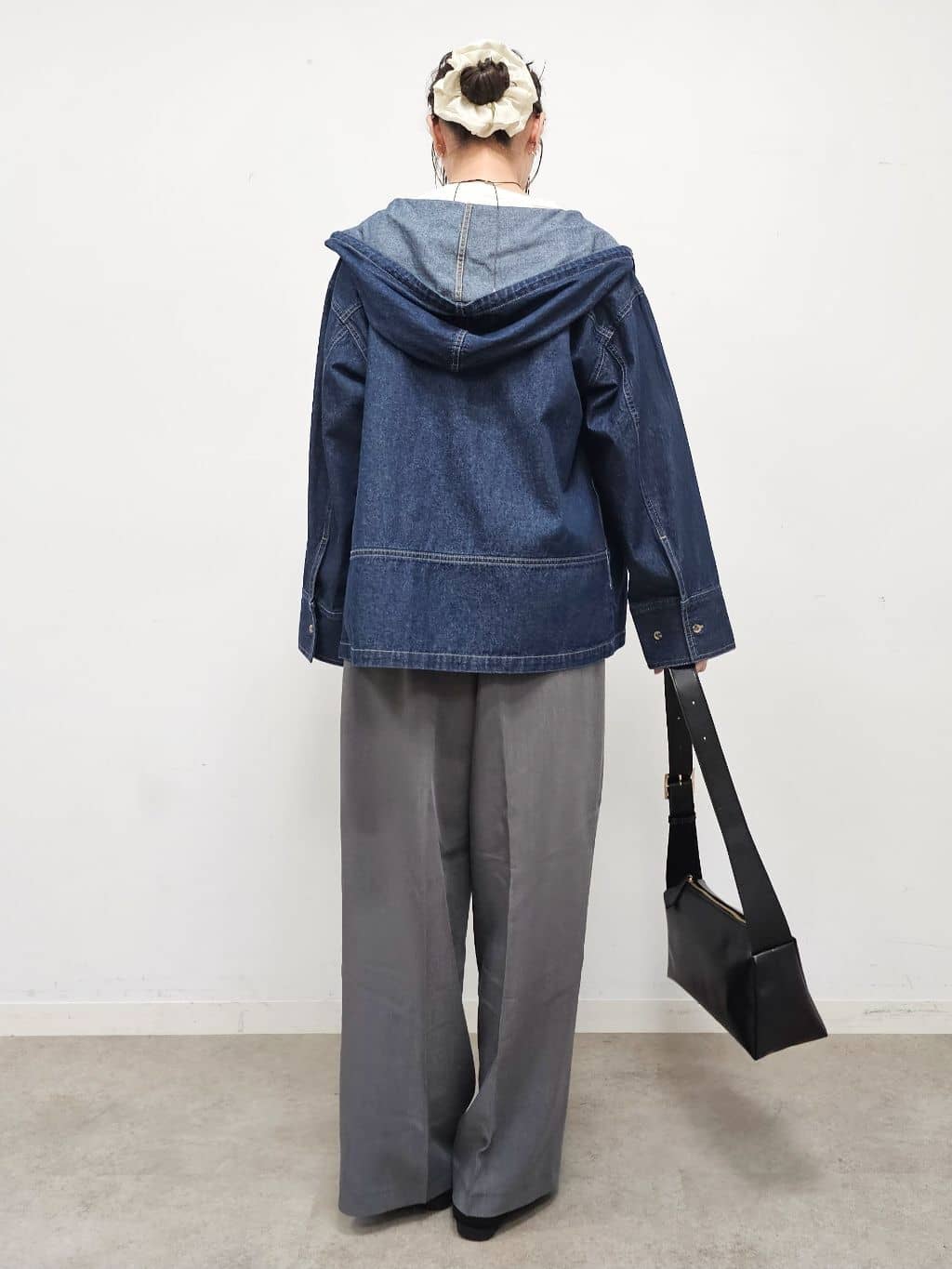 ゆゆさんの「SHOO･LA･RUE｜【S-LL/ひんやり/UV】二の腕をきれいにカバー ショルダータックトップス」を使ったコーディネート