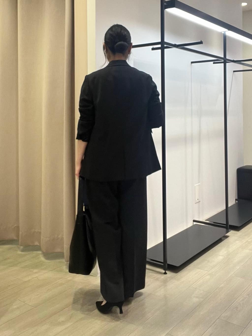 TOMOMIさんの「INDIVI｜【洗える／セットアップ可能】凹凸ストレッチ素材ダブルジャケット」を使ったコーディネート
