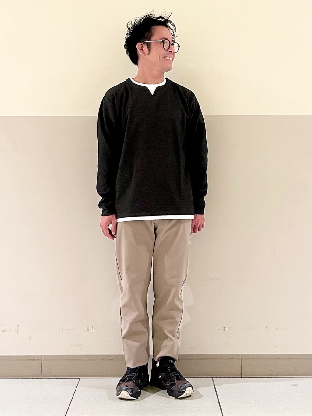 KENJI Iさんの「THE SHOP TK｜累計売上15万本突破！！360&deg;ストレッチ スマートムーブイージーパンツ 【洗濯機OK/ウエストゴム」を使ったコーディネート