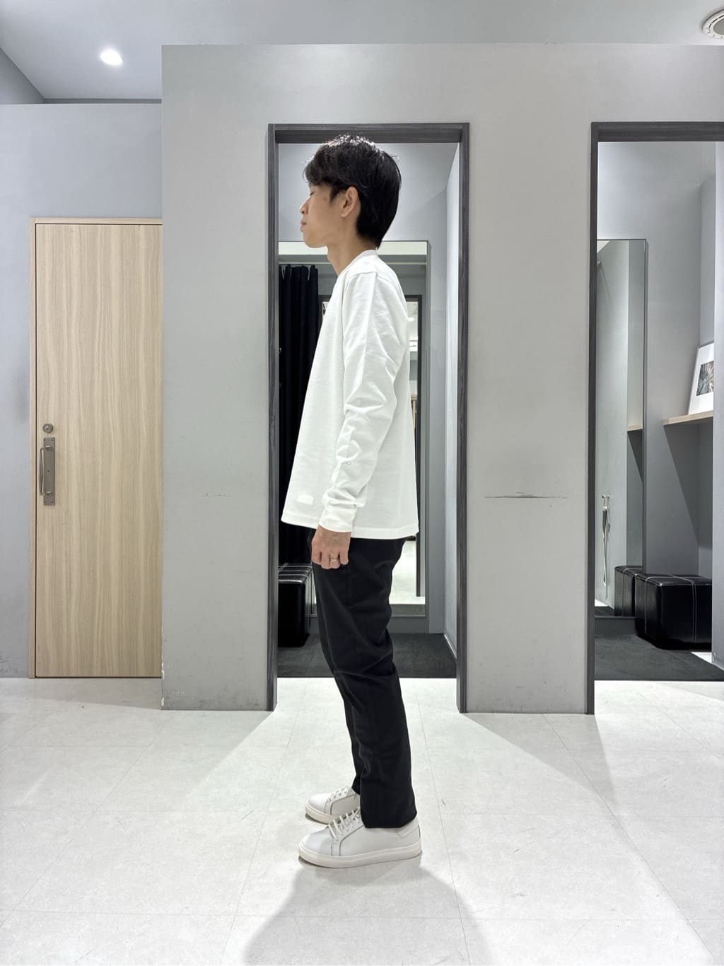 わいずみさんの「TAKEO KIKUCHI｜【JUST ONE LAYER】ダウンファブリック ジップアップ フード ブルゾン」を使ったコーディネート