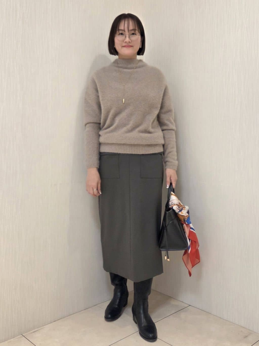 naokoさんの「UNTITLED｜【大人な品格/ふわふわニット】フォックスカシミヤ コクーンニット」を使ったコーディネート