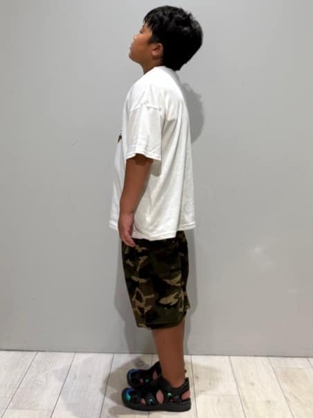 kuboさんの「THE SHOP TK｜【110-160】ジュラシック・パークT」を使ったコーディネート