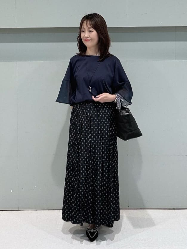 makiさんの「UNTITLED｜【洗える/五分袖】シアースリーブ プルオーバー」を使ったコーディネート