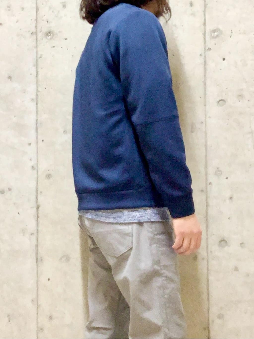 木村剛さんの「TAKEO KIKUCHI｜【Made in JAPAN】播州織 ストレッチ パンツ」を使ったコーディネート