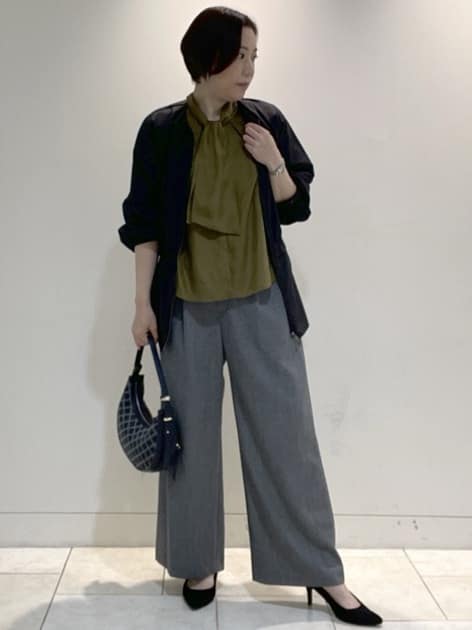 フミさんの「Reflect｜【パンツにもスカートにも合わせやすい◎】ライティブルゾン」を使ったコーディネート