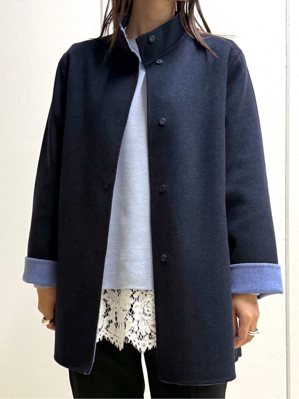 mamiさんの「INDIVI｜【レイヤードにおすすめ】レース切り替えカットソー」を使ったコーディネート