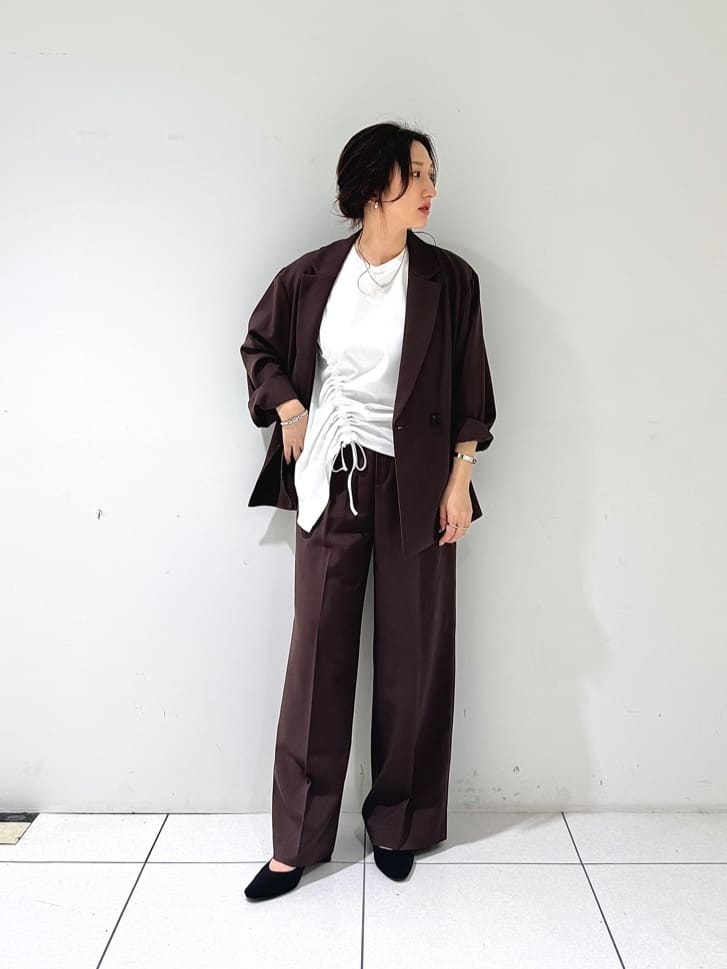 そんさんの「INDIVI｜Comfy SET UP｜イージーストレートワイドパンツ【セットアップ対応／通勤/カセット服】」を使ったコーディネート