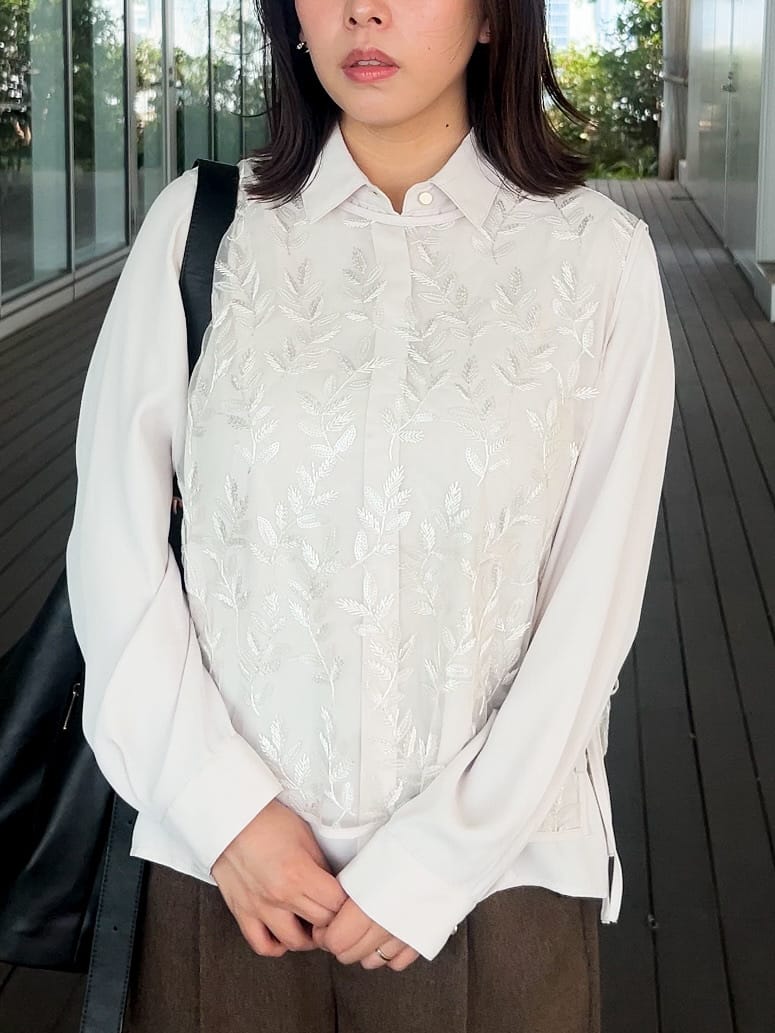ちびゆきさんの「grove｜リーフ刺繍スパンコールベスト＆ブラウスセット」を使ったコーディネート