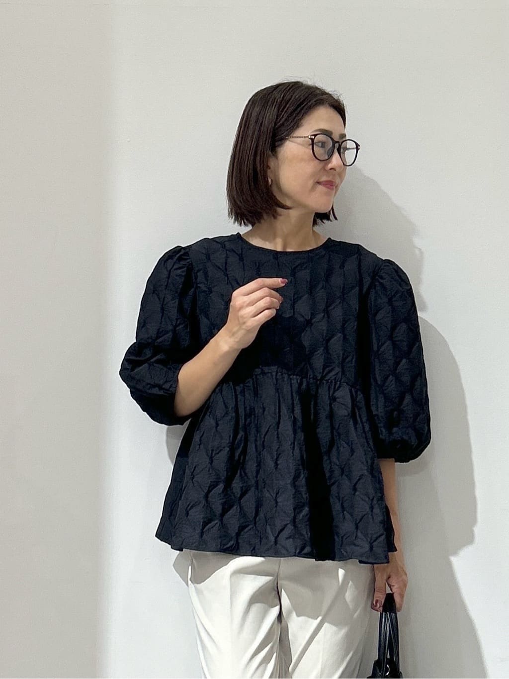 NAKAさんの「OPAQUE.CLIP｜【軽量／2WAY／通勤対応】コメットデザインミドルバッグ」を使ったコーディネート