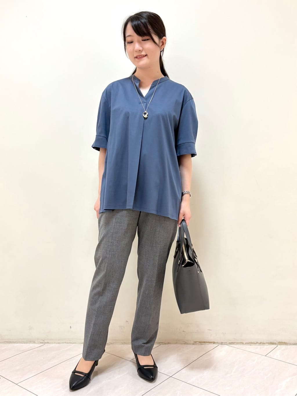 mikiさんの「Reflect｜【私のパンツ／手洗い可】ベーシックテーパードパンツ」を使ったコーディネート