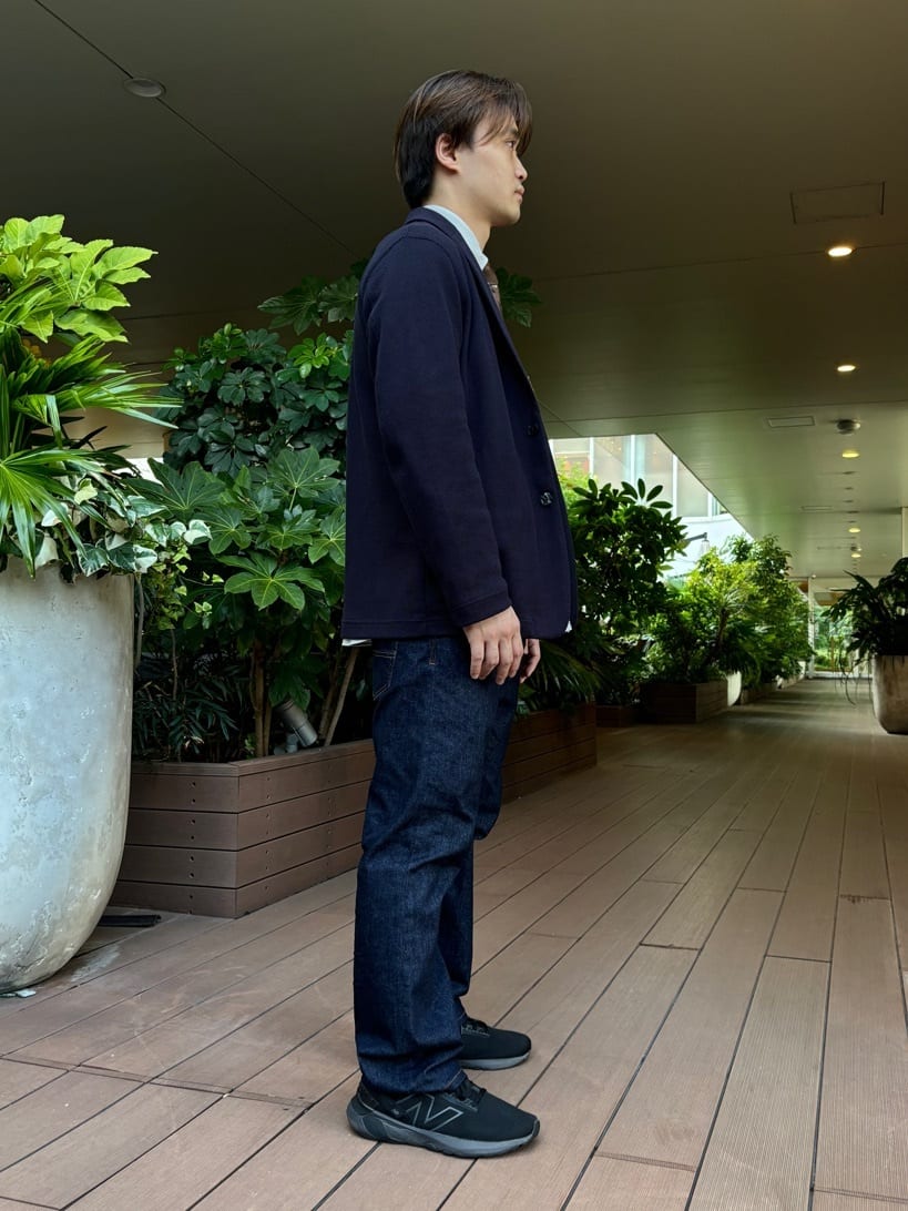 圭哉さんの「TAKEO KIKUCHI｜【抗菌防臭/シーズンレス】シアサッカー ジャージシャツ」を使ったコーディネート