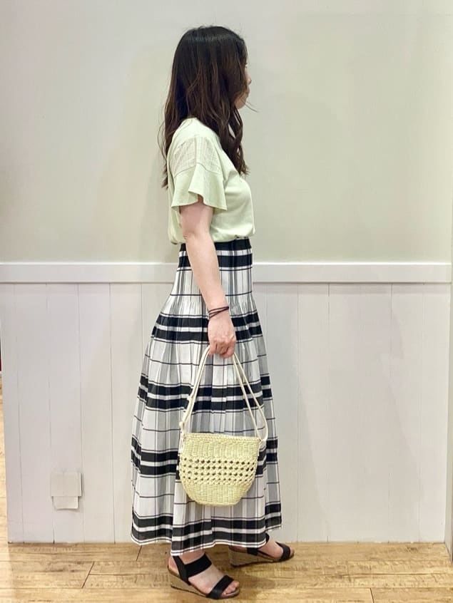 FUJIさんの「SHOO･LA･RUE｜◆【高レビュー/累計販売35万足突破】片手ではけるサンダル シューダル 25SS」を使ったコーディネート