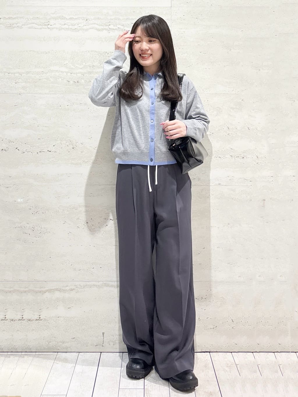 かほさんの「OPAQUE.CLIP｜ダブルカラーポロ衿配色ニット【洗濯機OK】」を使ったコーディネート