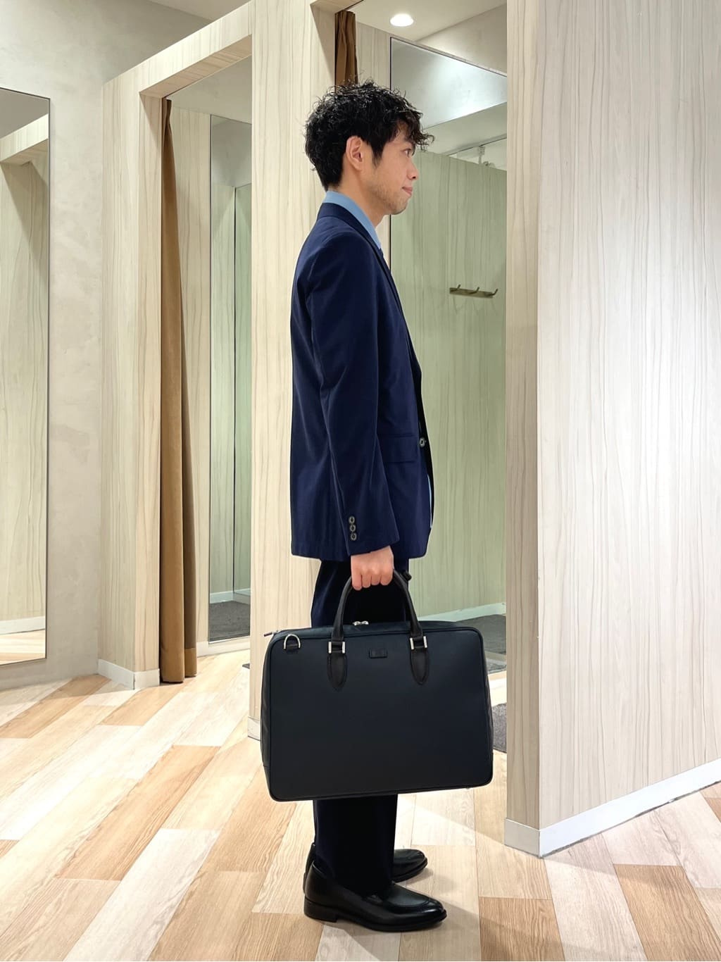 URAさんの「TAKEO KIKUCHI｜コーデュラ（R） コーティング ブリーフケース」を使ったコーディネート