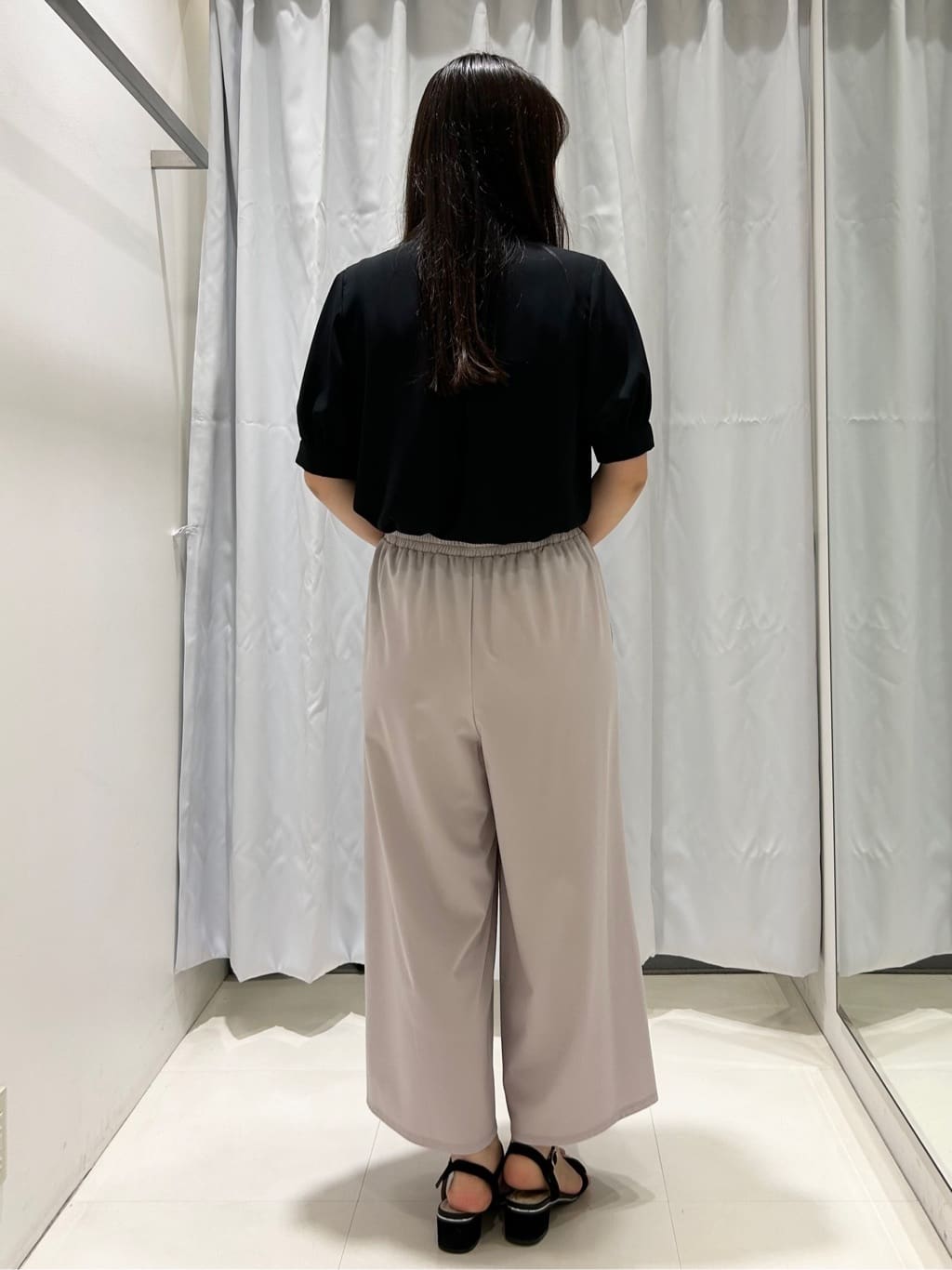 ももさんの「COUP DE CHANCE｜◆【手洗い可／日本製】パフスリーブブラウス」を使ったコーディネート