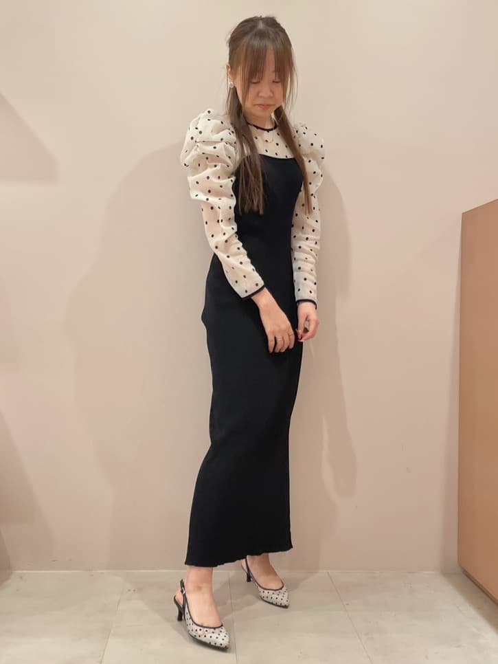 azusaさんの「ESPERANZA｜リボンチュールレースバックストラップ2WAYパンプス」を使ったコーディネート