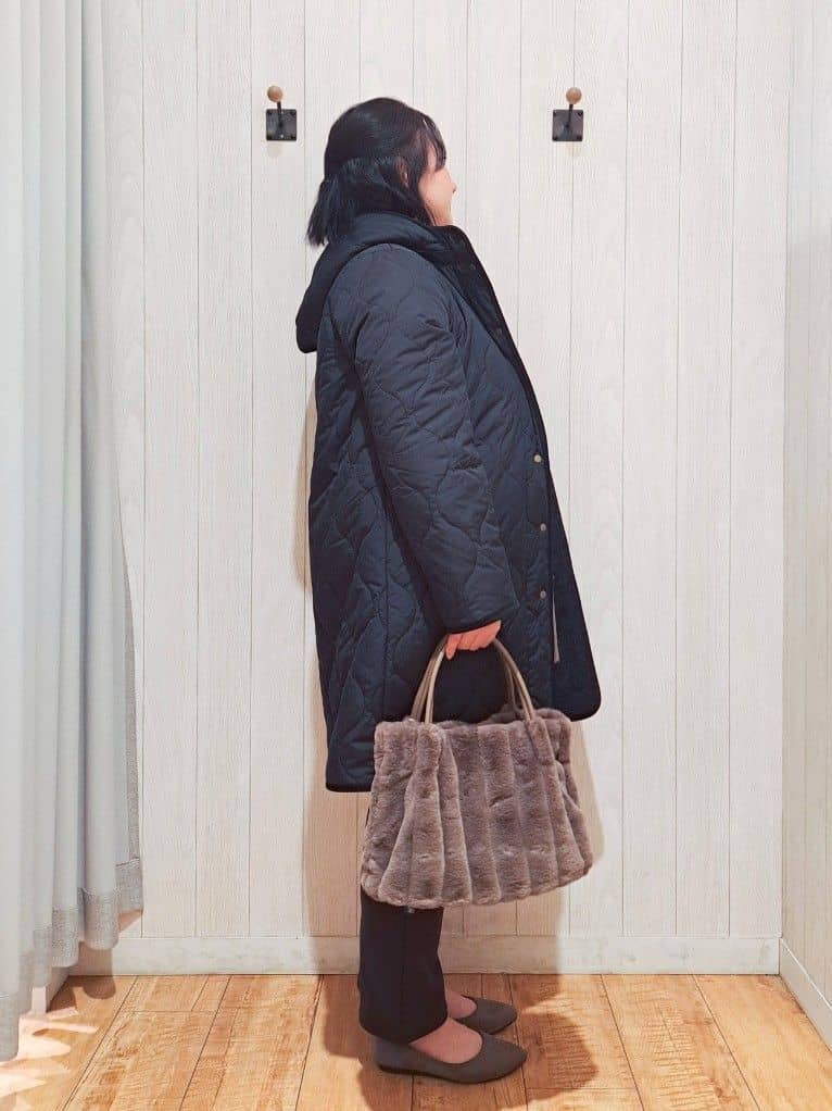 kotomiさんの「SHOO･LA･RUE｜【あったか/洗濯機可】もちもちの肌触りがやみつきに 裏起毛テーパードパンツ」を使ったコーディネート