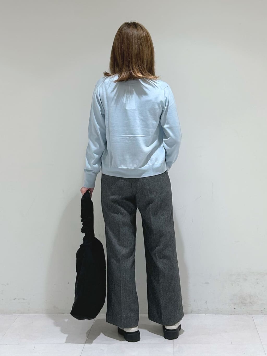 tsuyuさんの「INDIVI｜【洗える／毛玉になりにくい】エクストラファインウール リブタートルニット」を使ったコーディネート