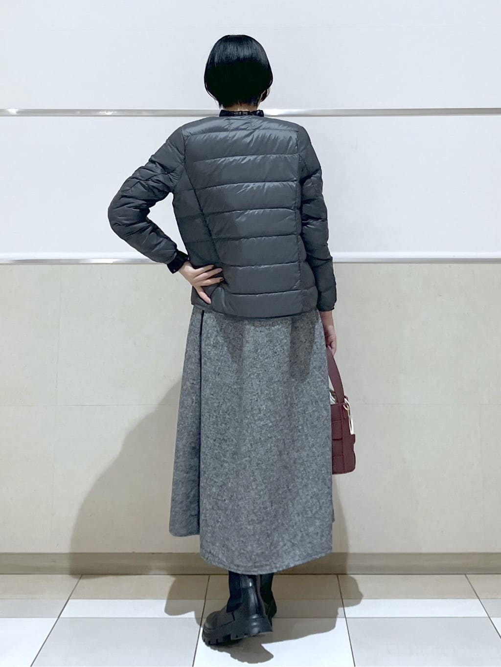 eriko さんの「Dessin｜【洗える】Vネックジャンパースカート」を使ったコーディネート