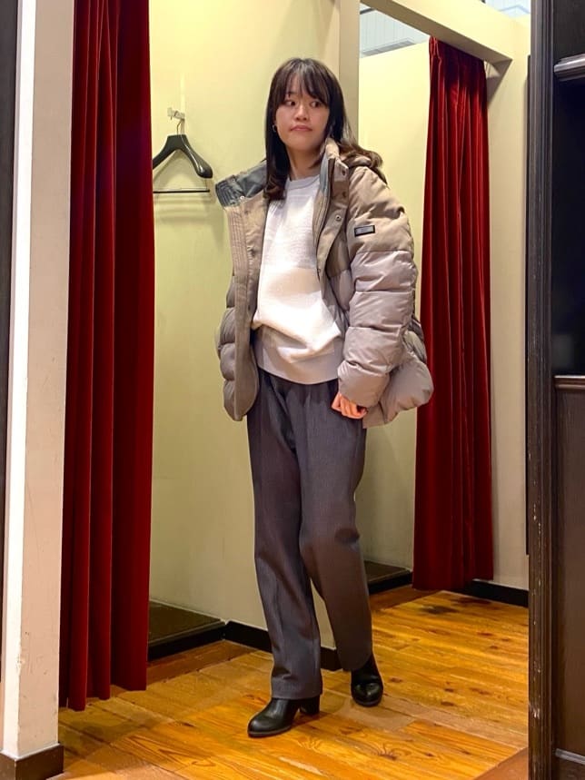 かわぴーさんの「TAKEO KIKUCHI｜【DOWN FABRIC】ダウンファブリック ドレスパンツ / セットアップ対応」を使ったコーディネート