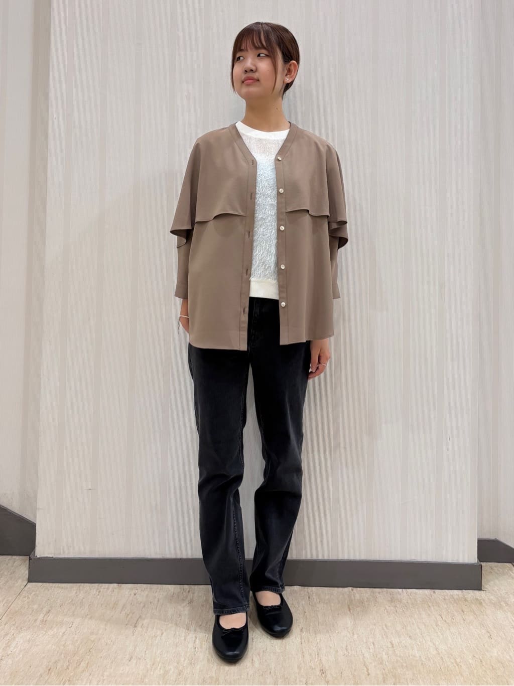 ちひさんの「INDIVI｜スゴラク バレーシューズ」を使ったコーディネート