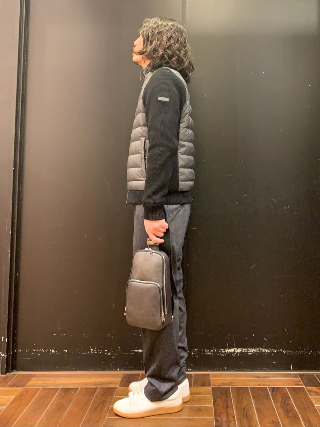木村剛さんの「TAKEO KIKUCHI｜【ONOFF対応】TRダブルニット ストレッチパンツ」を使ったコーディネート