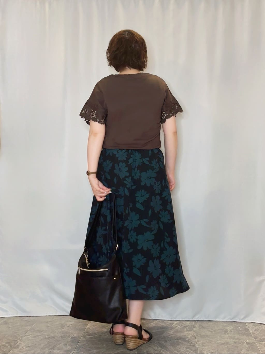 たみさんの「SHOO･LA･RUE｜【高レビュー/着丈選べる】華やかさをプラスする アソートロングスカート」を使ったコーディネート