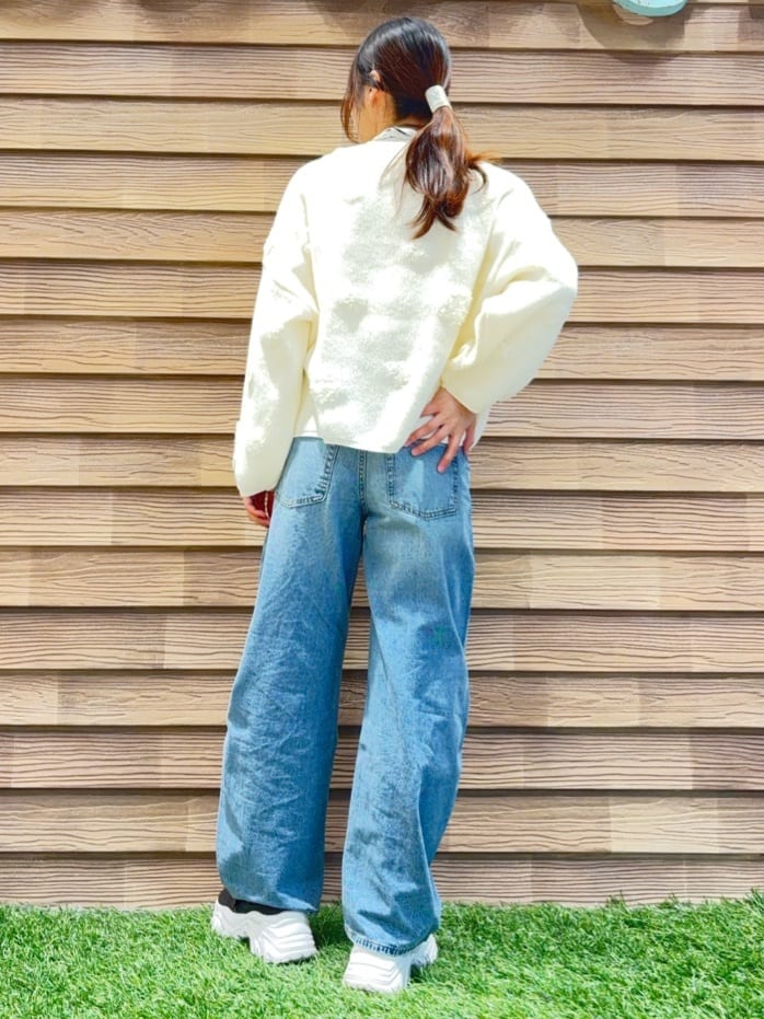 himiさんの「SHOO･LA･RUE｜【選べる4柄】ダブルZIPで着こなし色々 柄カーディガン」を使ったコーディネート