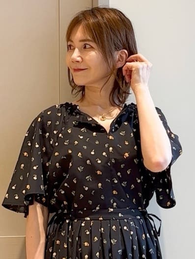yamakoさんの「grove｜ラウンドメタルバングル」を使ったコーディネート