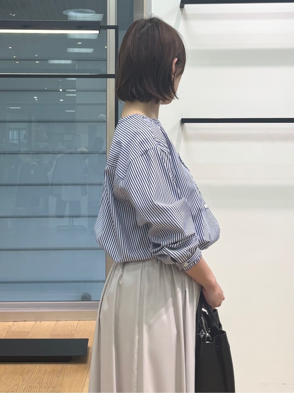 asamiさんの「INDIVI｜【洗える】胸元タックフリル長袖ブラウス」を使ったコーディネート