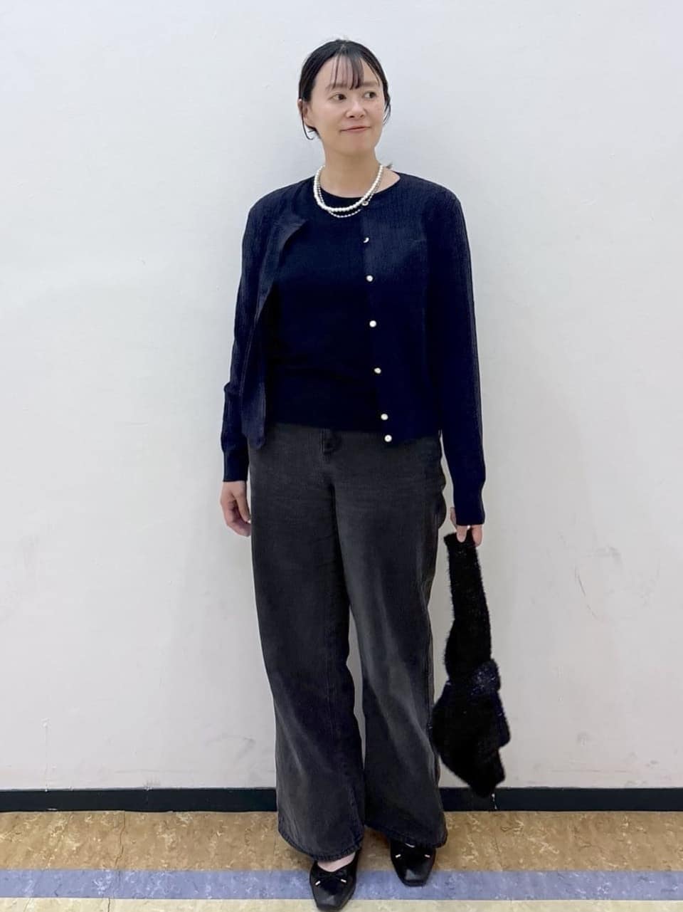 akariさんの「index｜クルーネックケーブルカーディガン【洗濯機OK】」を使ったコーディネート
