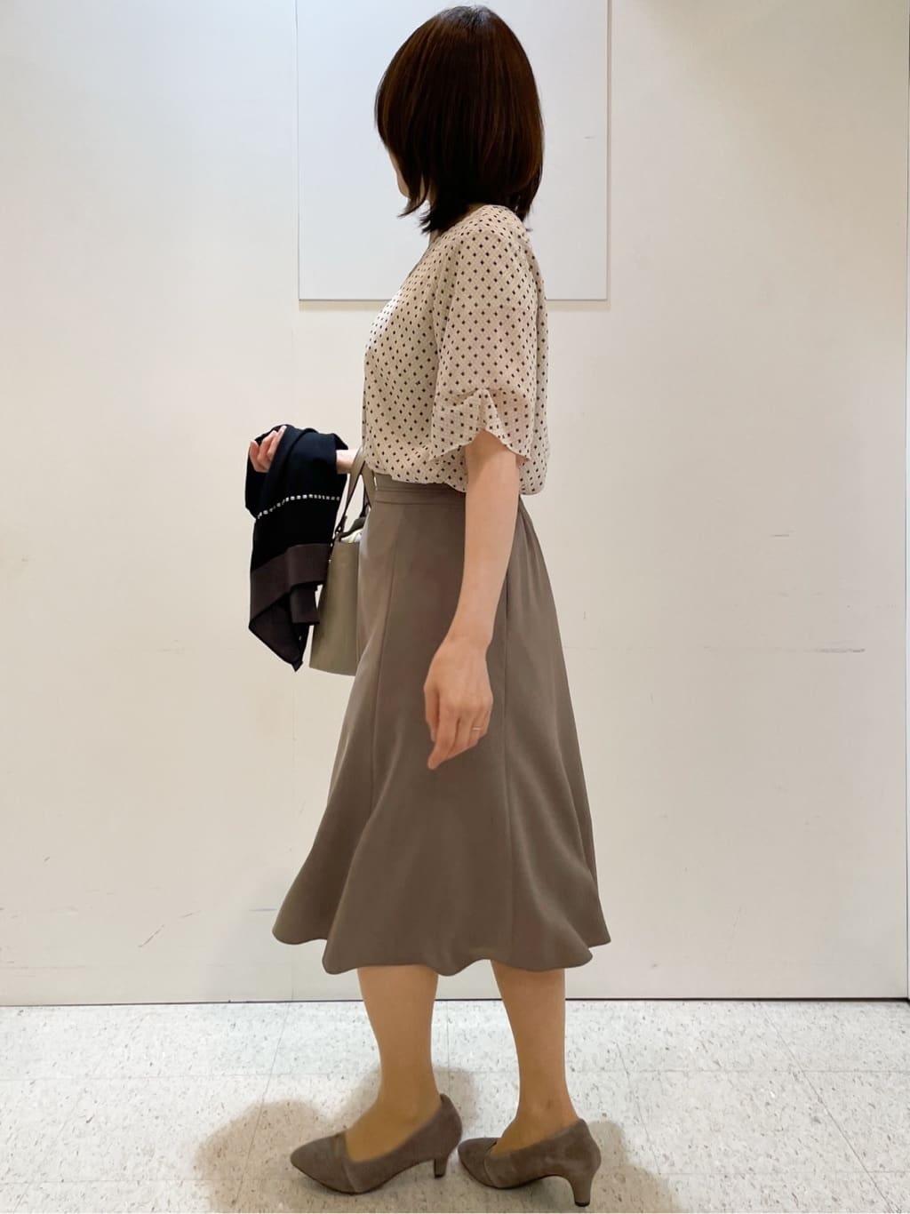 めいさんの「Reflect｜【マシンウォッシュ可／セットアップ可】コツキ柄プリントブラウス」を使ったコーディネート