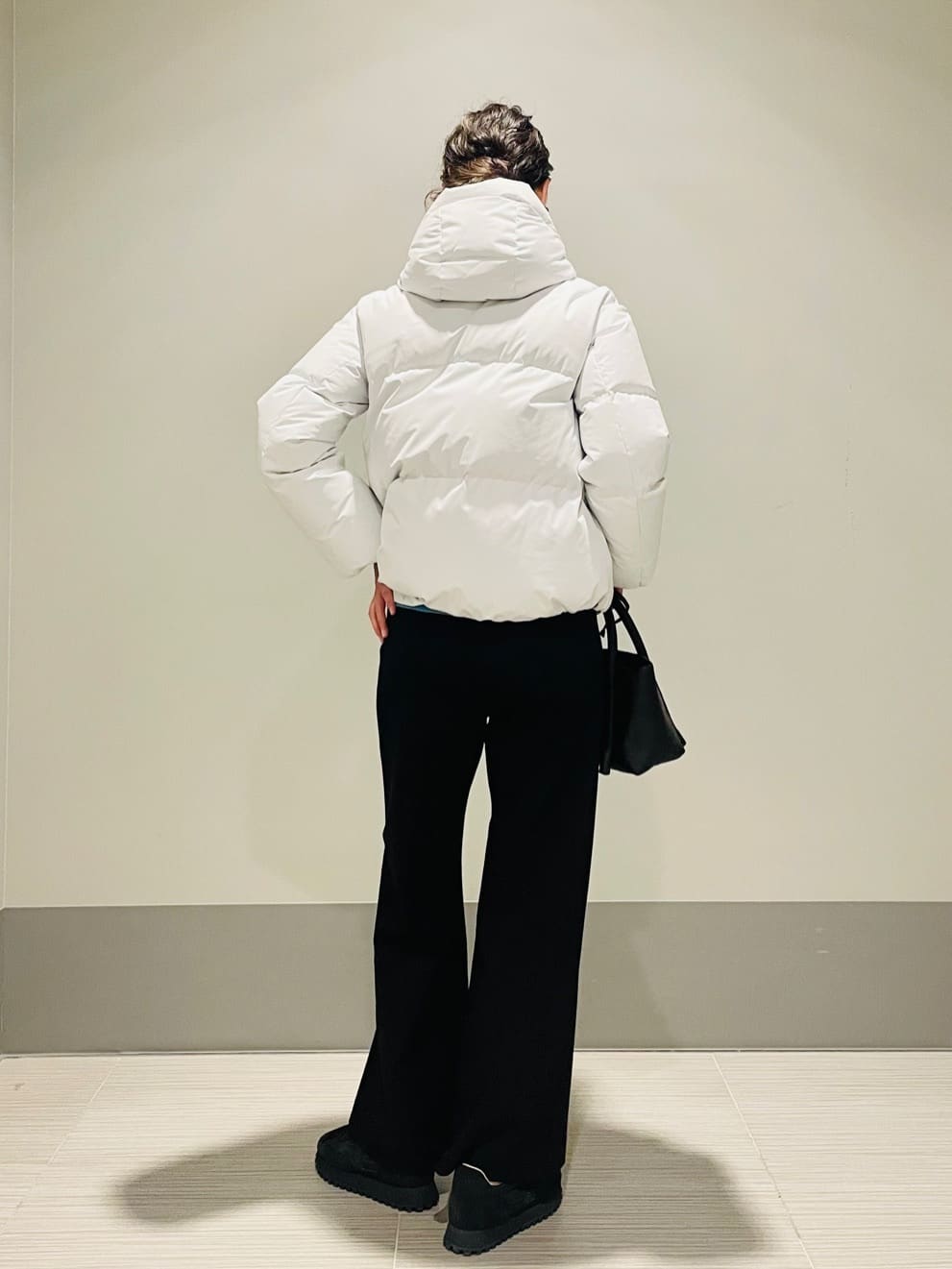 Annさんの「DRESSTERIOR｜◆ソフトサーモポンチイージーワイドパンツ」を使ったコーディネート