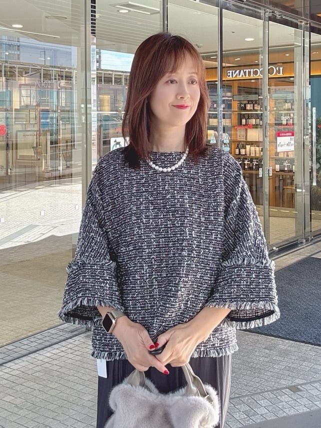 makiさんの「UNTITLED｜【きれいめ／体型カバー】ツイードドルマントップス」を使ったコーディネート