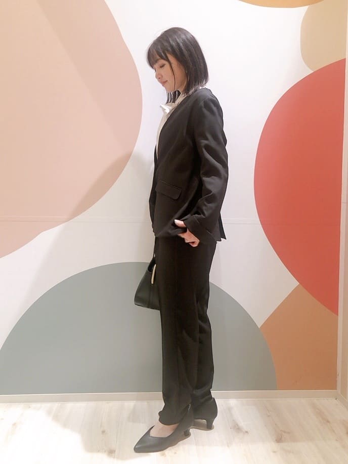 長女さんの「SHOO･LA･RUE｜◆【S-LL/セットアップ可/通勤/セレモニー】ノーカラージャケット」を使ったコーディネート
