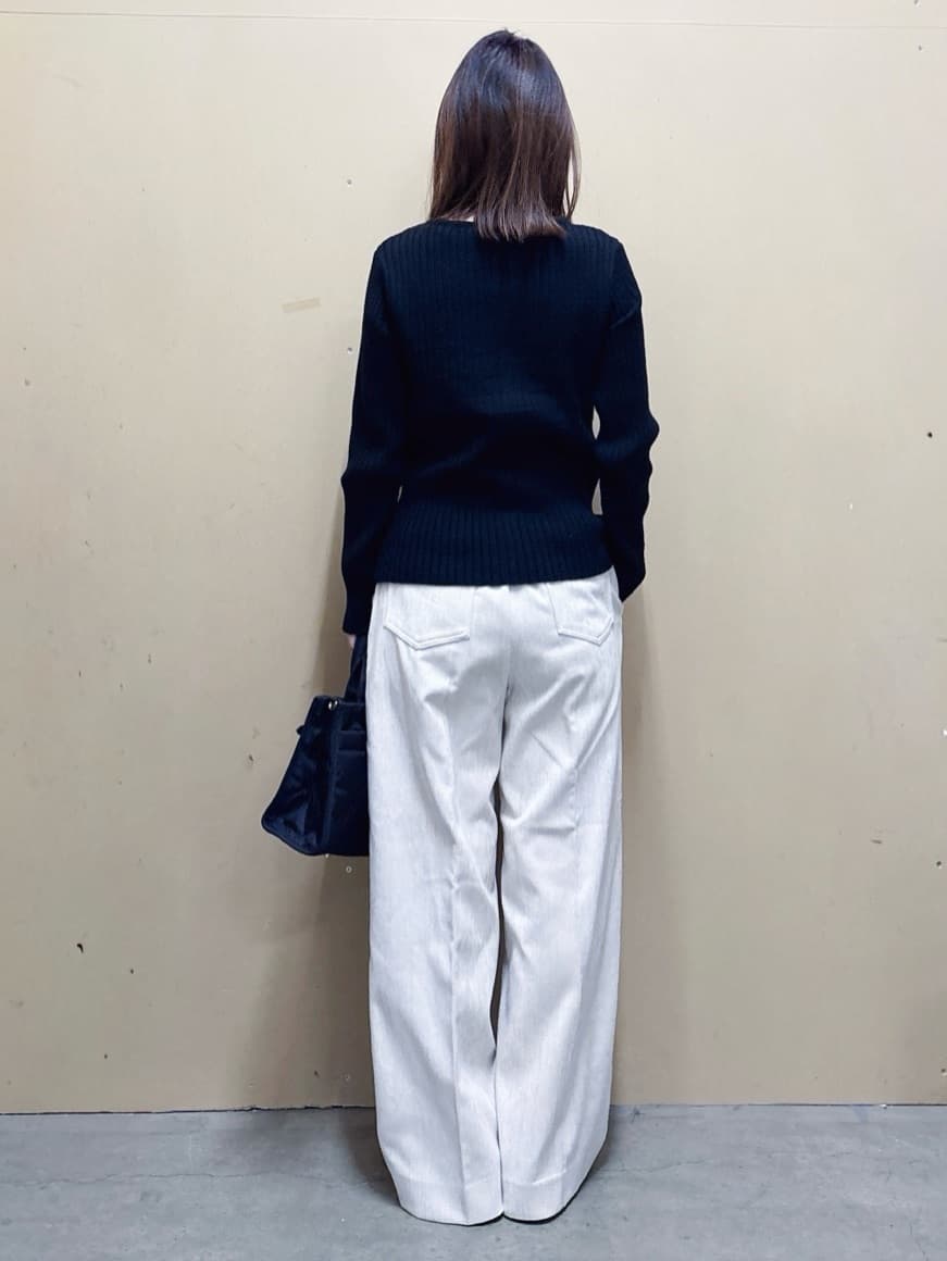  E.Yさんの「THE SHOP TK｜【アンチピリング/静電気防止/洗える】ヘンリーレイヤードニット」を使ったコーディネート