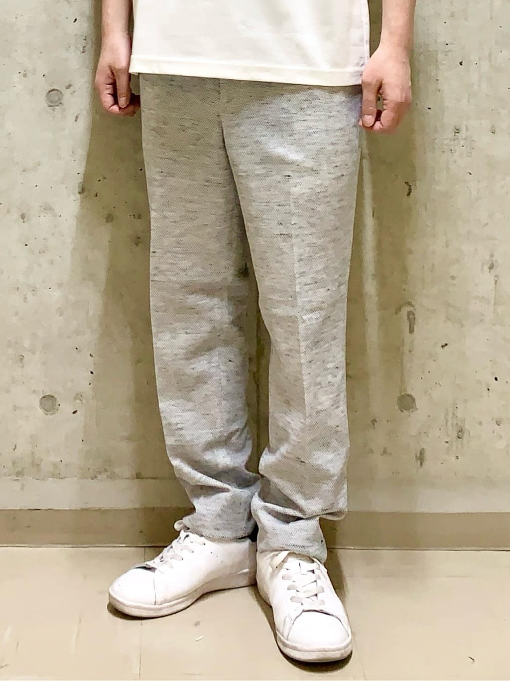 木村剛さんの「TAKEO KIKUCHI｜【尾州織】リネンブレンド メッシュパンツ」を使ったコーディネート