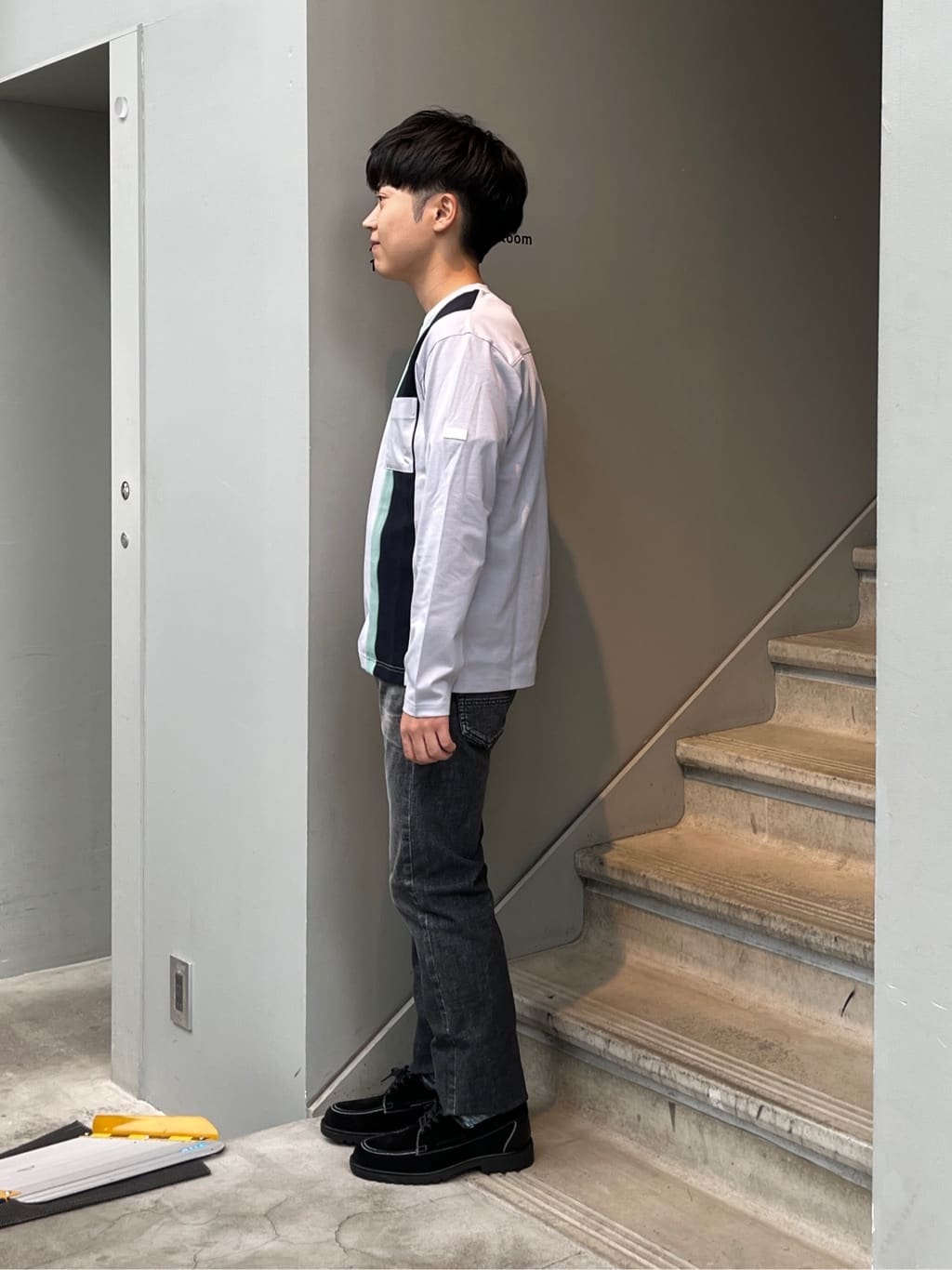 Namikiさんの「TAKEO KIKUCHI｜【モンスターストレッチ】日本製 ウォッシュド デニムパンツ」を使ったコーディネート