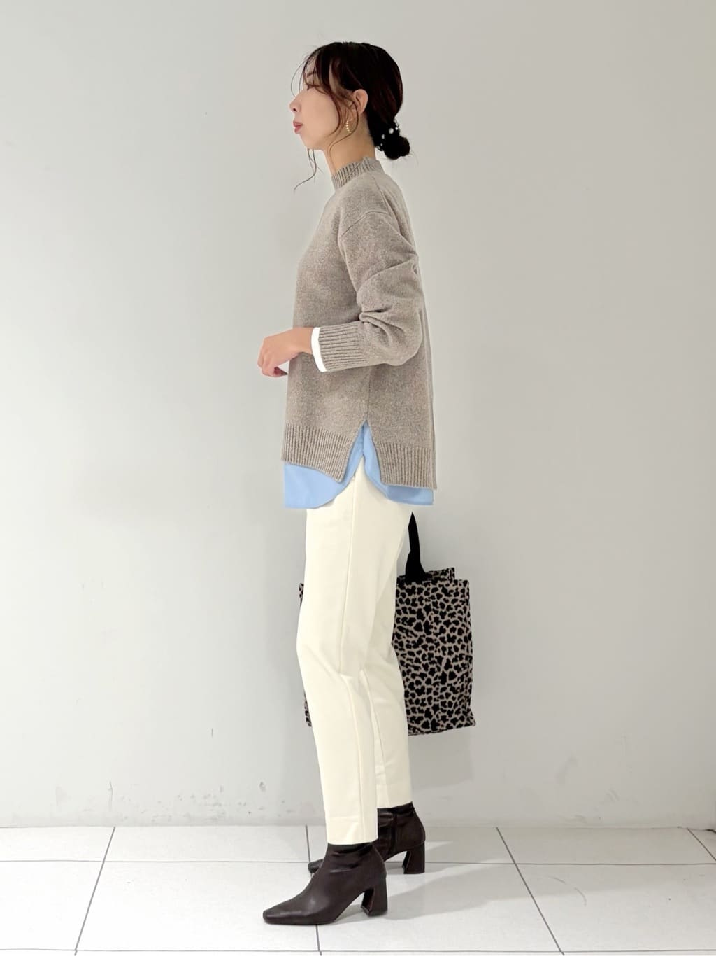 shioriさんの「INDIVI｜【冬ニット人気NO．1！／カシミヤ混】ミドルゲージハイネックニット」を使ったコーディネート