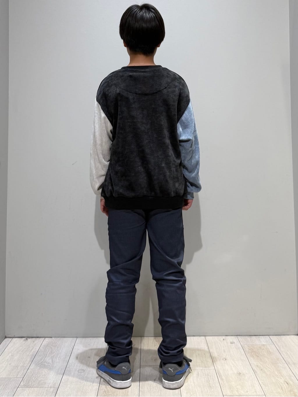 kuboさんの「THE SHOP TK｜【110-160】ベロアモールプルオーバー」を使ったコーディネート