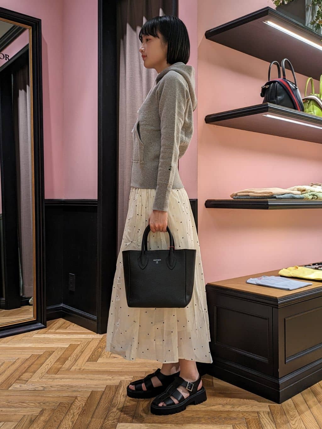 saoriさんの「DRESSTERIOR｜デキシー吊裏毛ジップアップパーカ」を使ったコーディネート