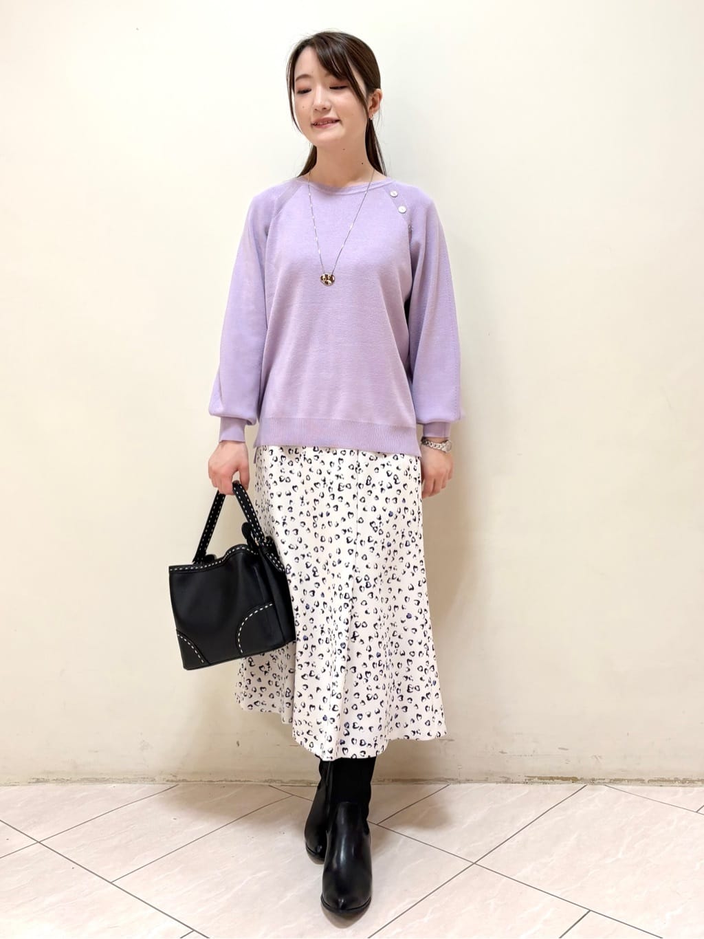 mikiさんの「Reflect｜【ゆったり着られる◎】ラグランスリーブニット」を使ったコーディネート
