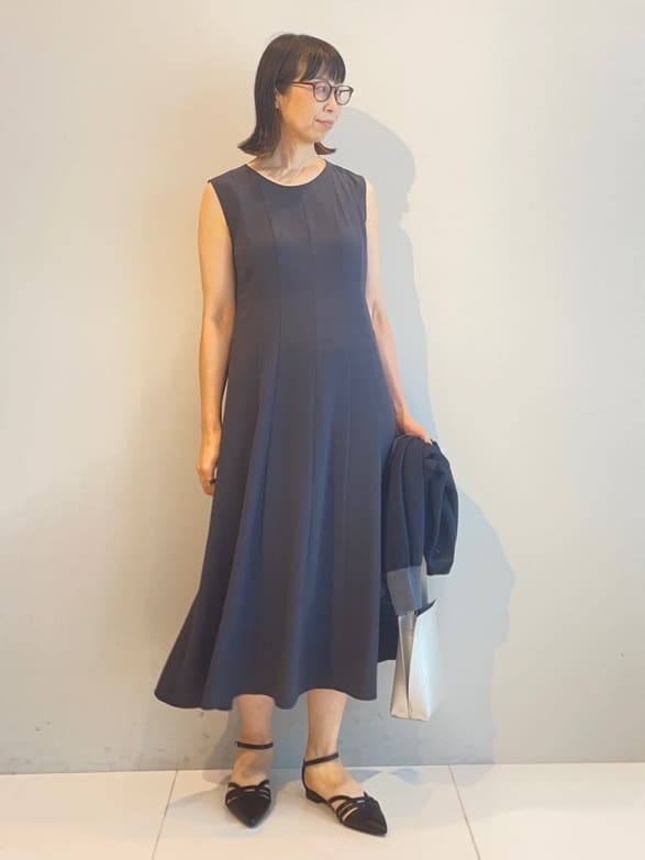 murayamaさんの「INDIVI｜【美シルエット】ノースリーブワンピース」を使ったコーディネート