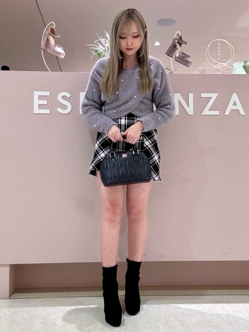 kaさんの「ESPERANZA｜ゆる傾斜ショートブーツ」を使ったコーディネート