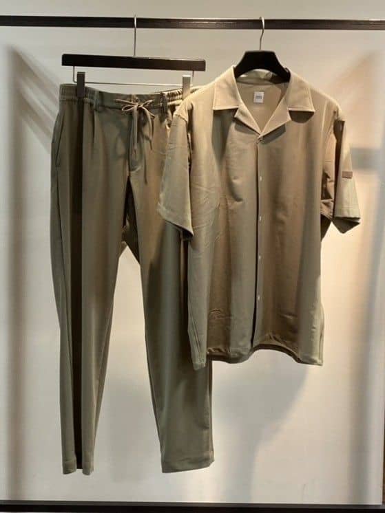 あまえびさんの「TAKEO KIKUCHI｜【COOL CITY WEAR】エアートール オープンカラーシャツ /接触冷感・通気性」を使ったコーディネート