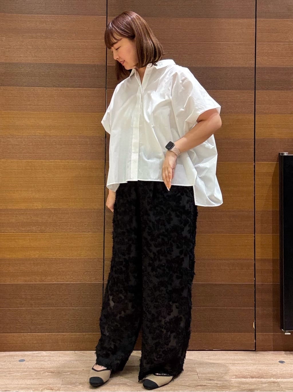 yumeさんの「OPAQUE.CLIP｜《andGIRL掲載》リラクシーシャツ【洗濯機洗い可】」を使ったコーディネート