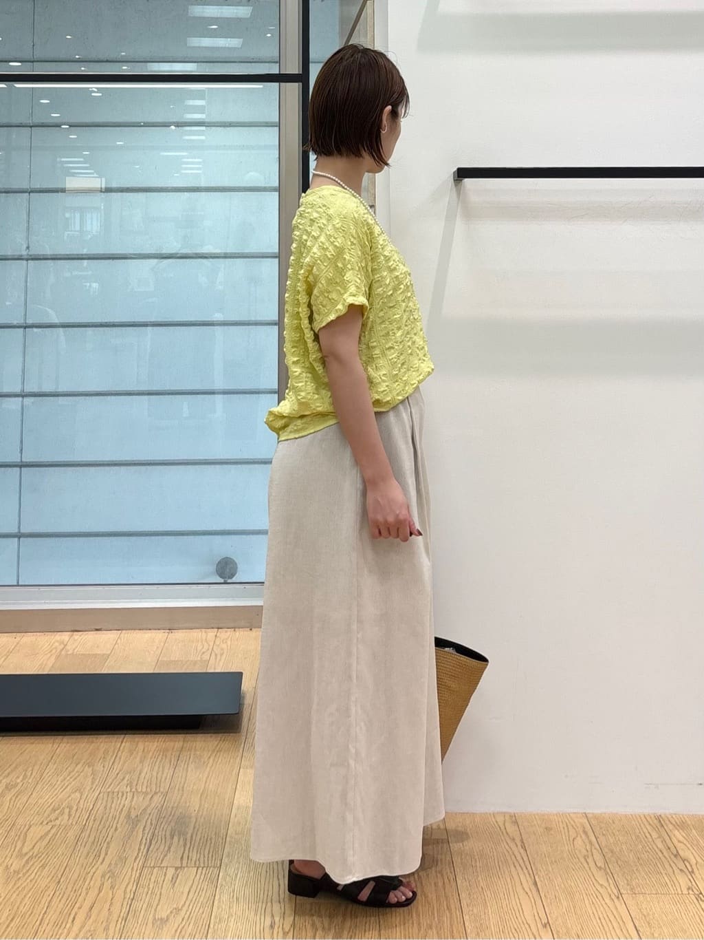 asamiさんの「INDIVI｜【洗える／清涼感◎】ワイドフレアパンツ／スカーチョ」を使ったコーディネート